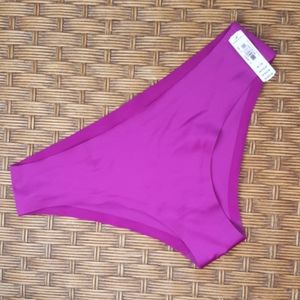 Victoria's Secret Med No-Show Sexy Low-Rise Cheeky